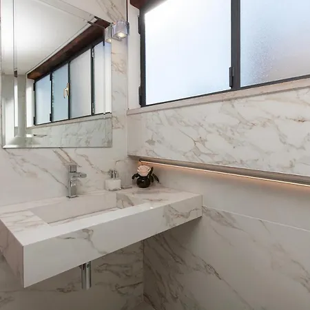 Altana Rialto דירה *